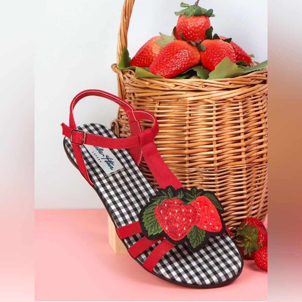 NIB: From UK Cutie Patootie Fabric Strawberry Sandals - multiple sizes